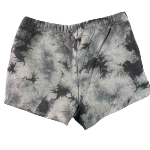 Comfort and Style: Tie-Dye Lounge Shorts for Girls by Art Class - Picture 2 of 2